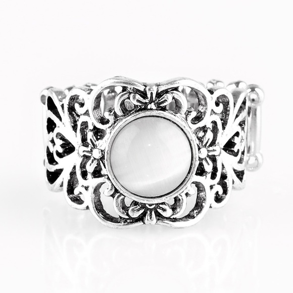 Rings - Picture 5 of 6